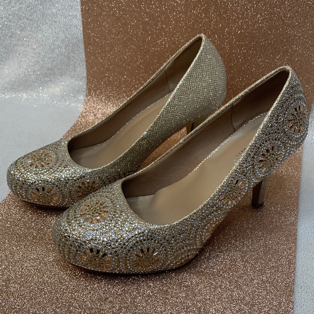 Show-Stopping Delicacy Gold Rhinestone Studded Heels